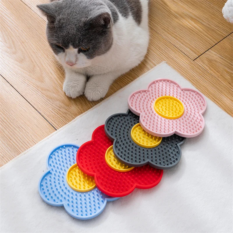 Sunflower Licking Mat – Gentle Enrichment for Cats & Small Dogs